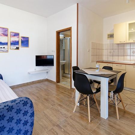 Apartments Exotica By Rent Istria Фунтана Экстерьер фото