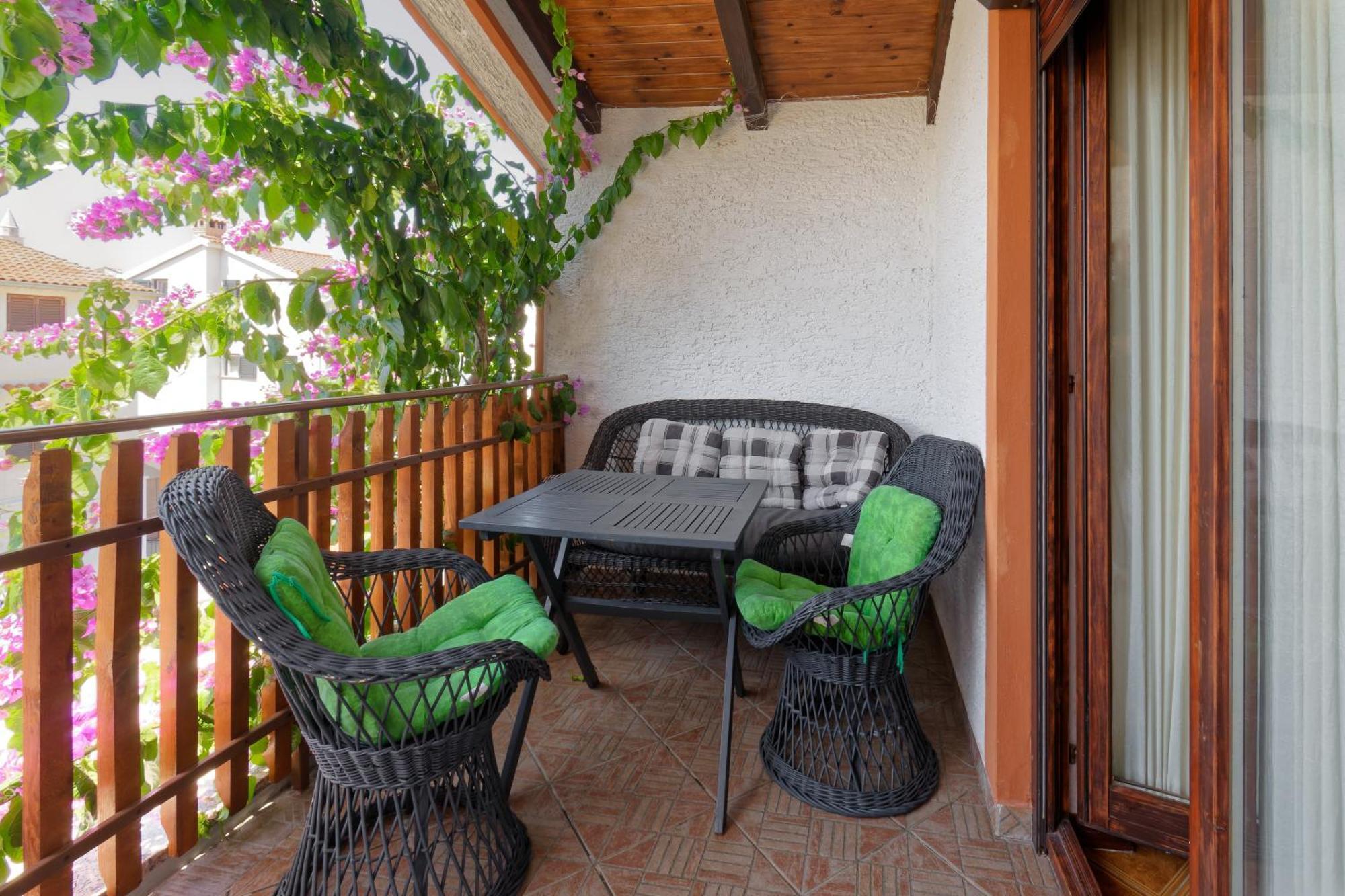Apartments Exotica By Rent Istria Фунтана Экстерьер фото
